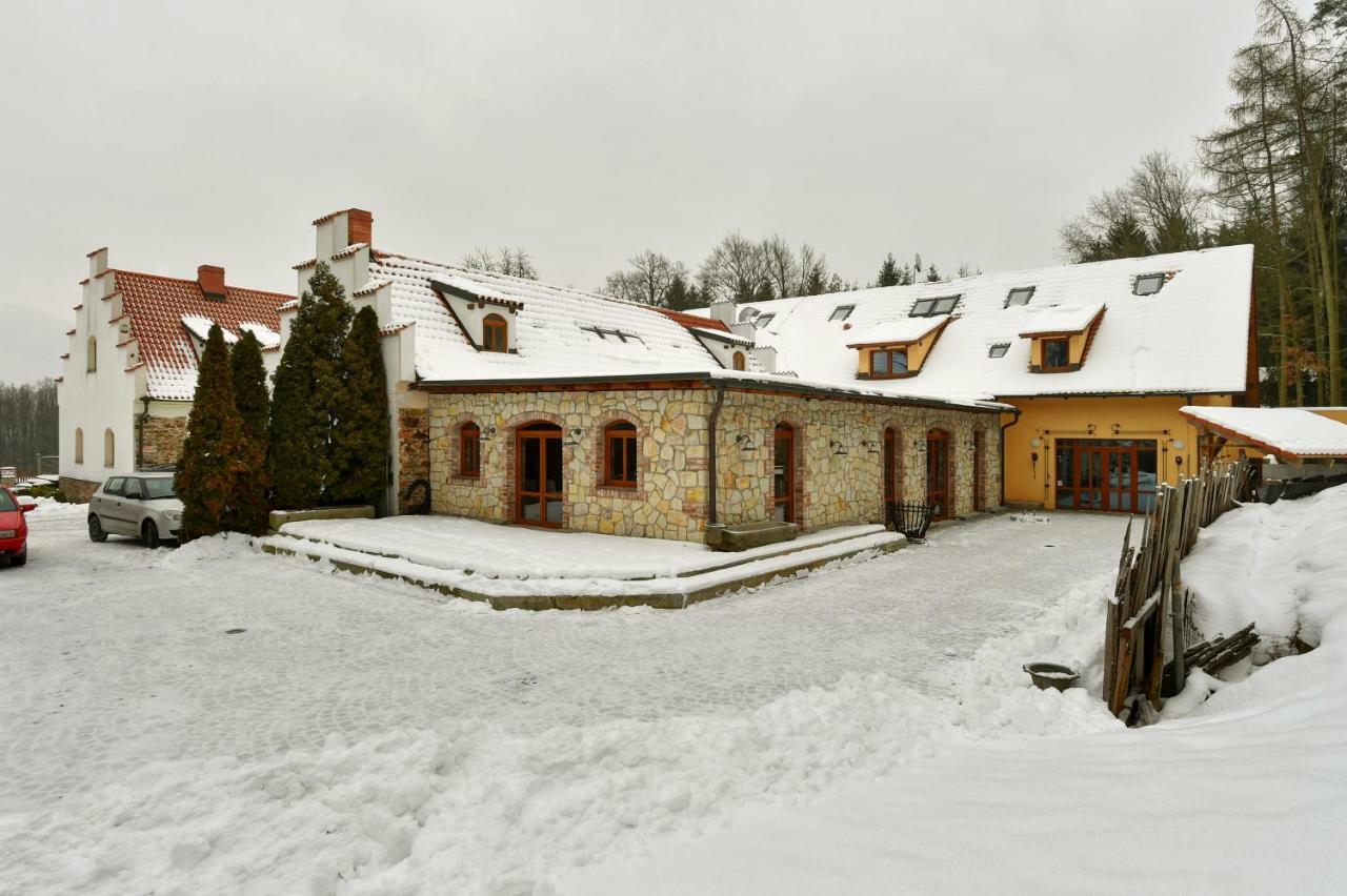 Zamecka Fortovna Obora - Forester House Kaznejov Exterior foto